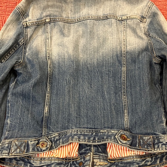 Zara large size Premium Wash distressed Denim Jacket - Picture 8 of 16